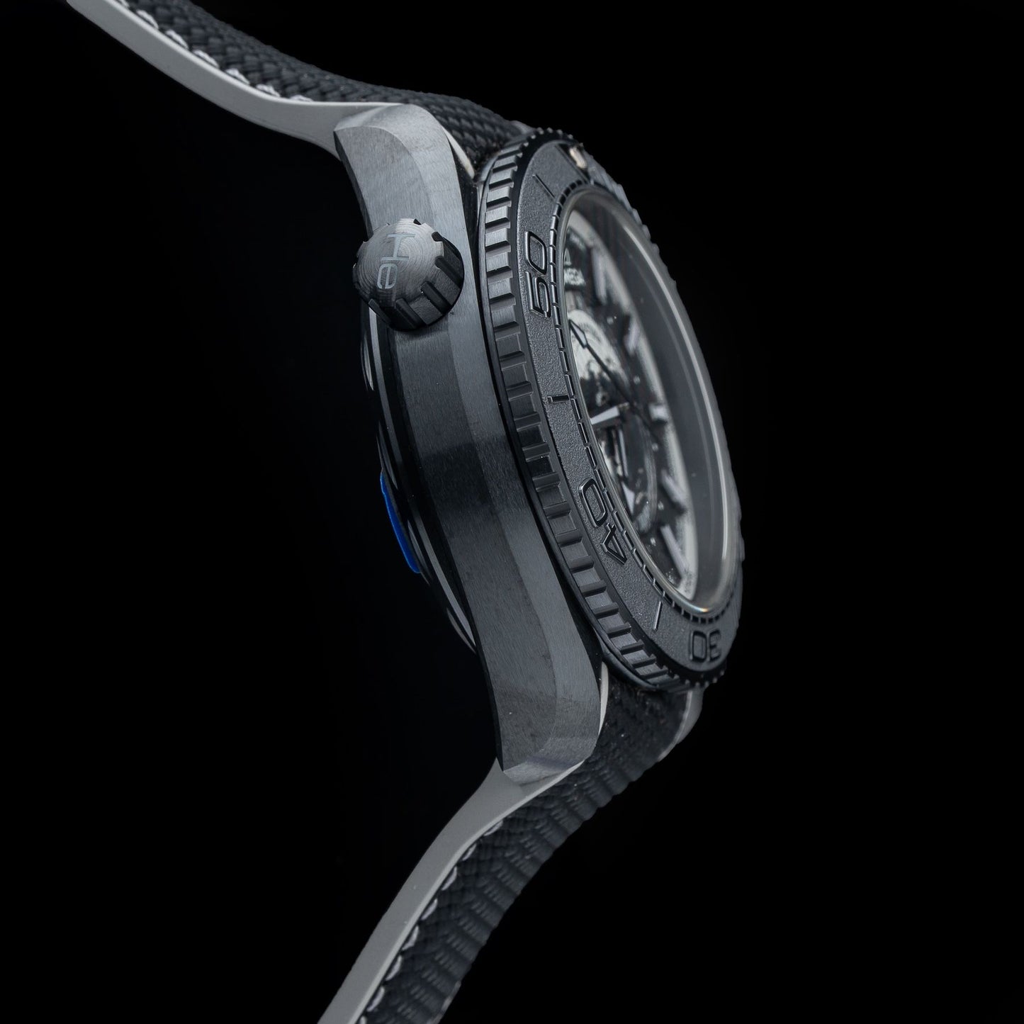 Omega 215.92.46.22.01.007 Seamaster Planet Ocean 600M Worldtimer