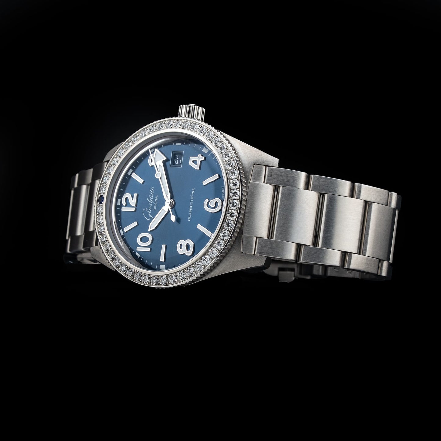 Glash\u00fctte Original SeaQ Diamonds Bezel on Bracelet 1-39-11-09-82-70