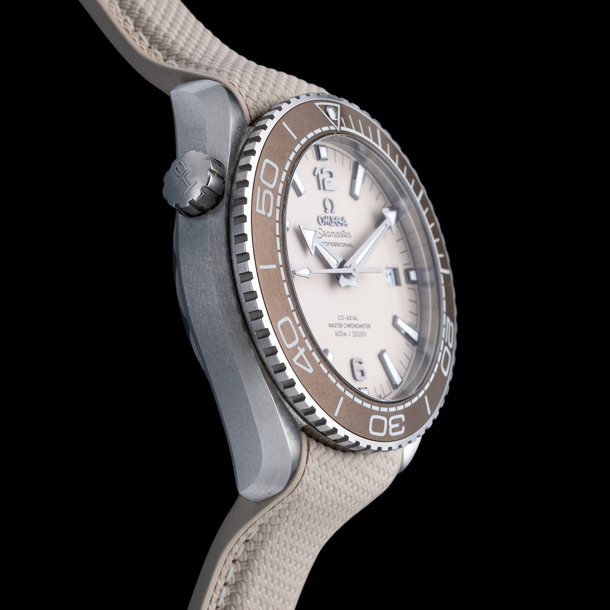 Omega 215.32.44.21.09.001 Seamaster Planet Ocean