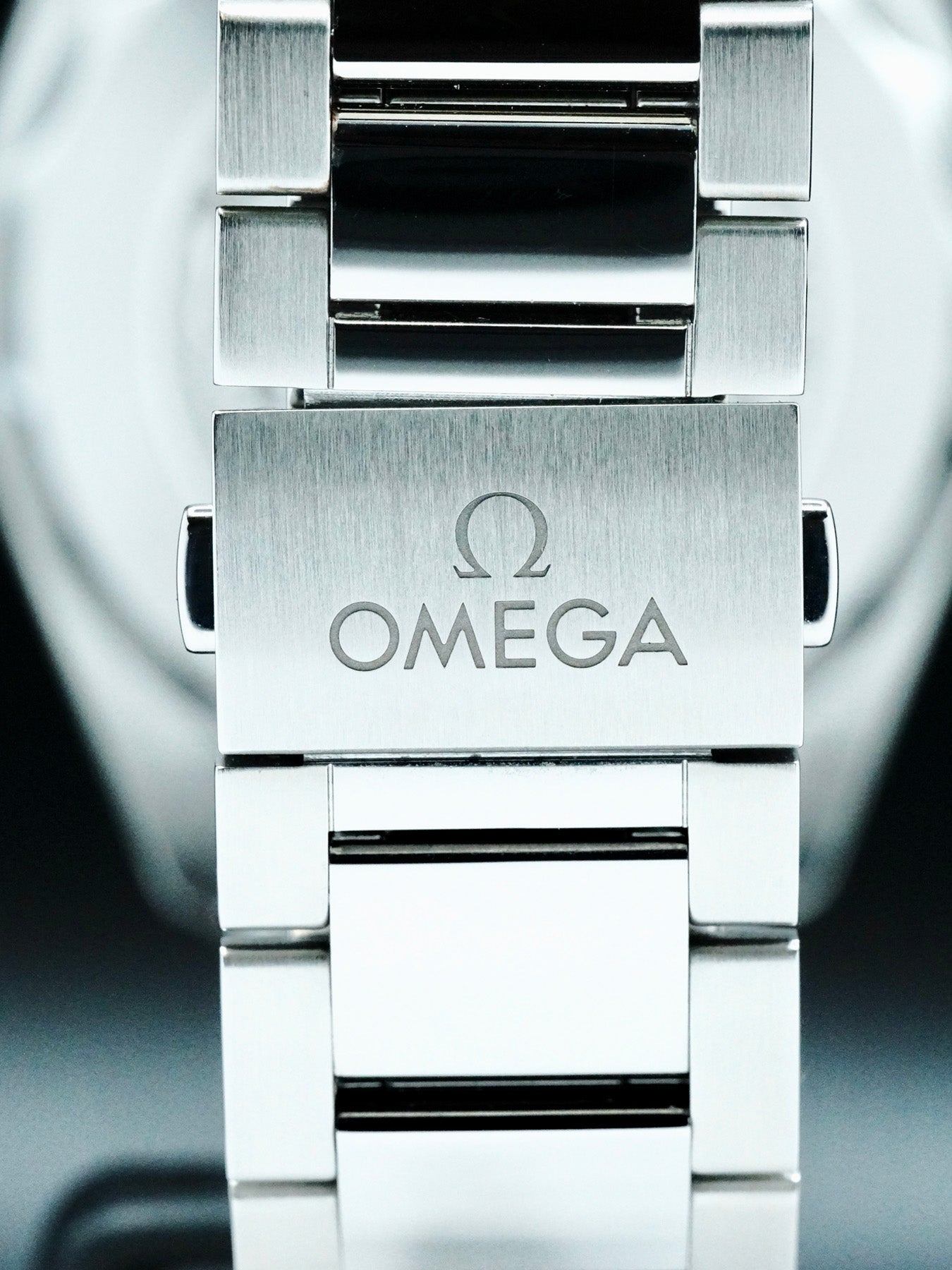 Omega 220.10.43.22.03.002 Seamaster Aqua Terra 150M Worldtimer Summer Blue on Bracelet