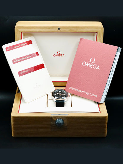 Omega 210.22.42.20.01.002 Seamaster Diver 300M Co-Axial Master Chronometer Sedna Gold