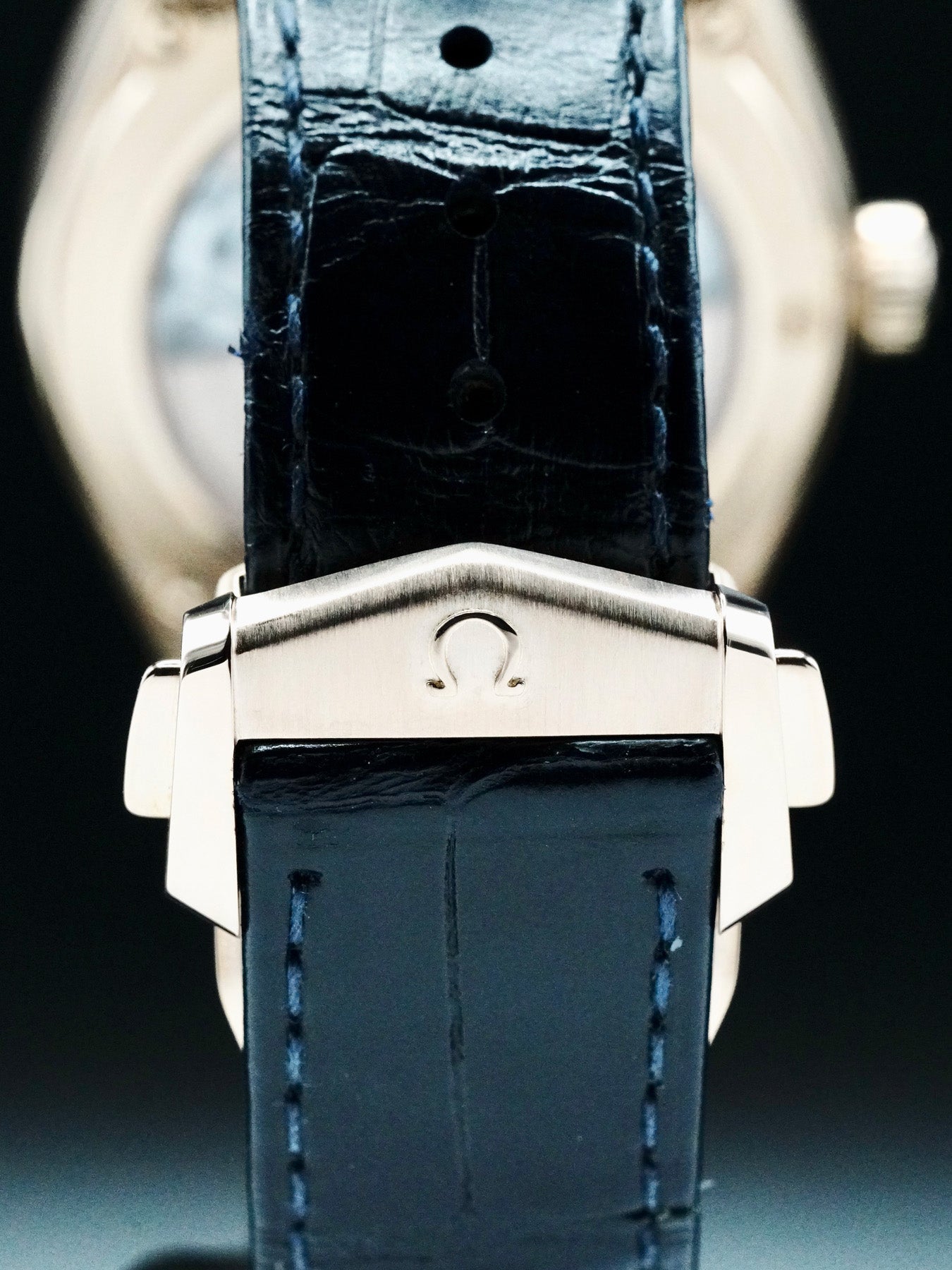 Omega 130.53.41.22.03.001 Constellation Globemaster Annual Calendar