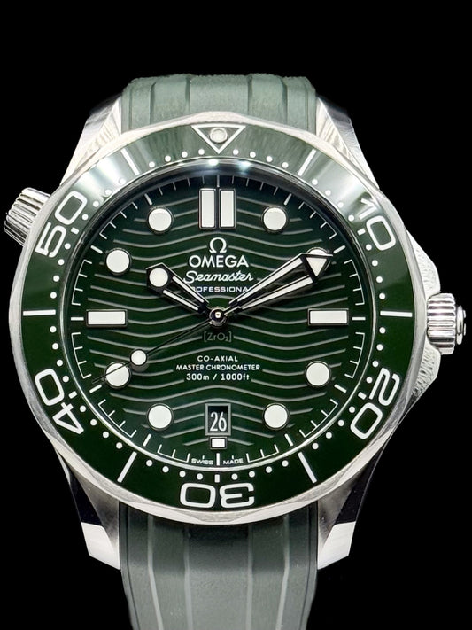 Omega 210.32.42.20.10.001 Seamaster Diver 300M Green Dial on Strap