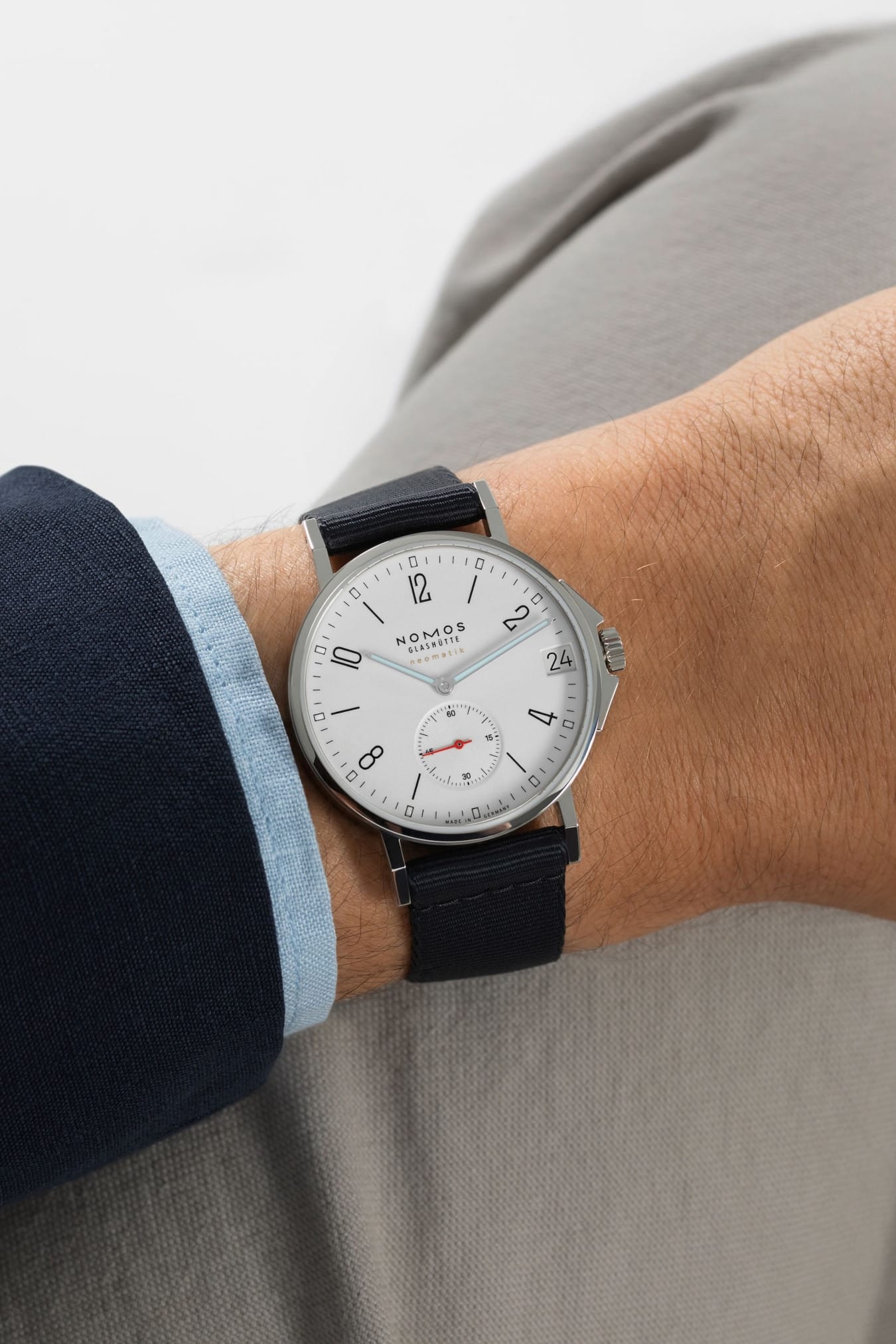 NOMOS Glashütte 525.SB Ahoi Neomatik 38 Date
