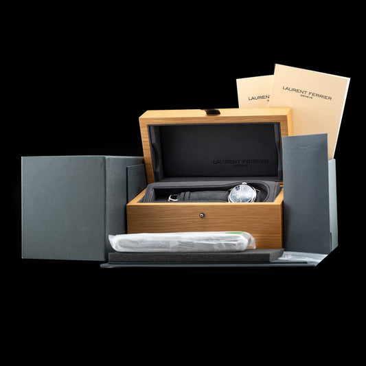 Laurent Ferrier LCF039.AC.C1WC Classic Moon Blue