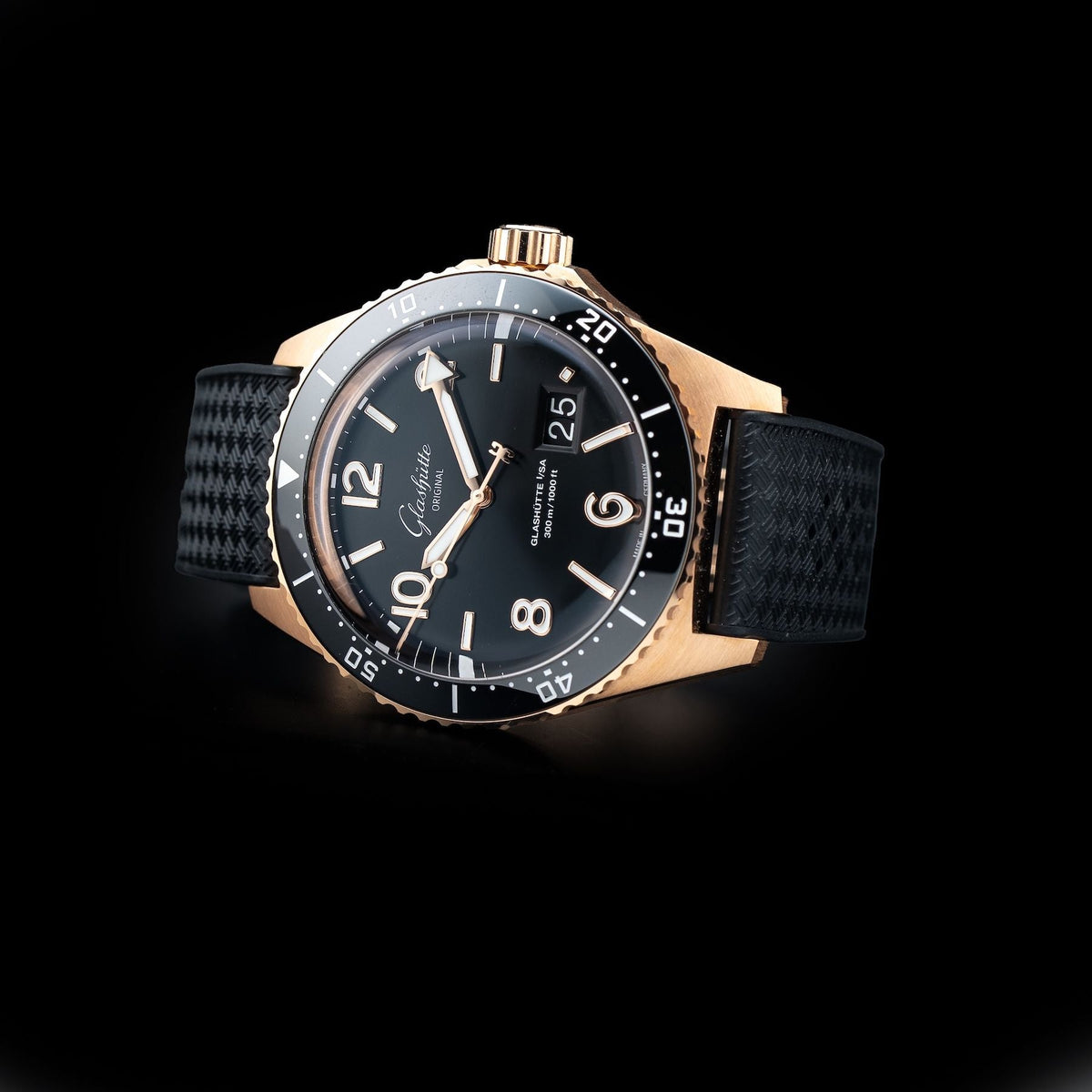 Glashütte Original 1-36-13-03-90-33 SeaQ Panorama Date Red Gold