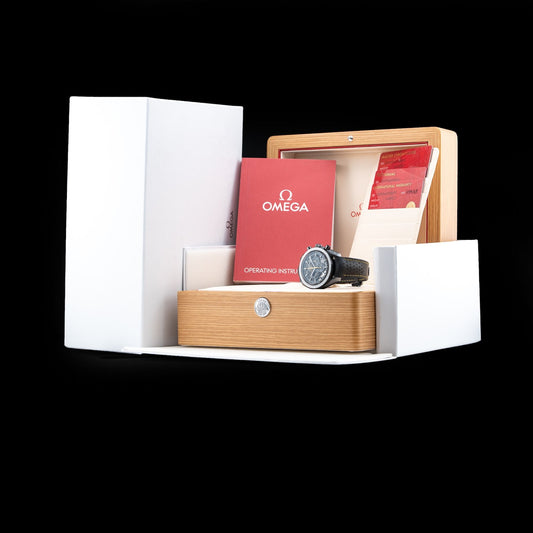 Omega 310.92.44.50.01.001 Speedmaster Dark Side Of The Moon Apollo 8