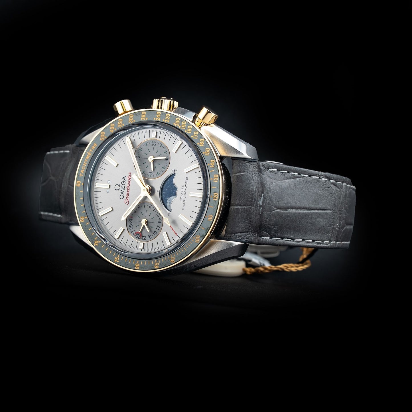 Omega 304.23.44.52.06.001 Speedmaster Moonwatch Master Chronometer Moonphase