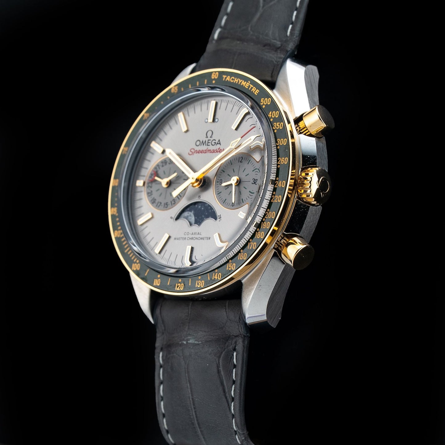 Omega 304.23.44.52.06.001 Speedmaster Moonwatch Master Chronometer Moonphase