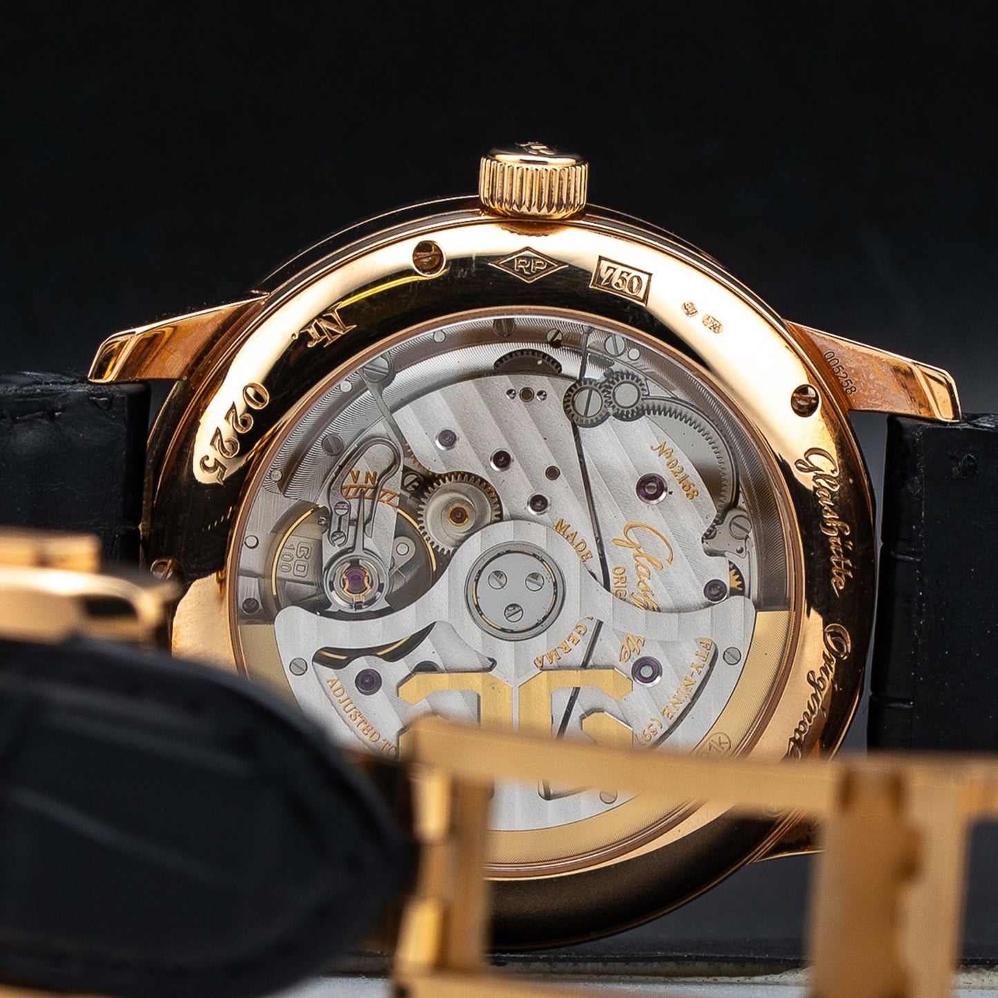 Glash\u00fctte Original Senator Perpetual Calendar 100-02-25-05-04