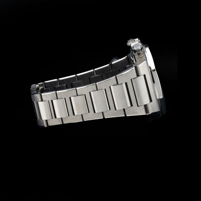 Girard Perregaux 81020-21-3398-1CM Laureato Chronograph Aston Martin Edition