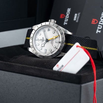 TUDOR Black Bay Pro M79470-0005