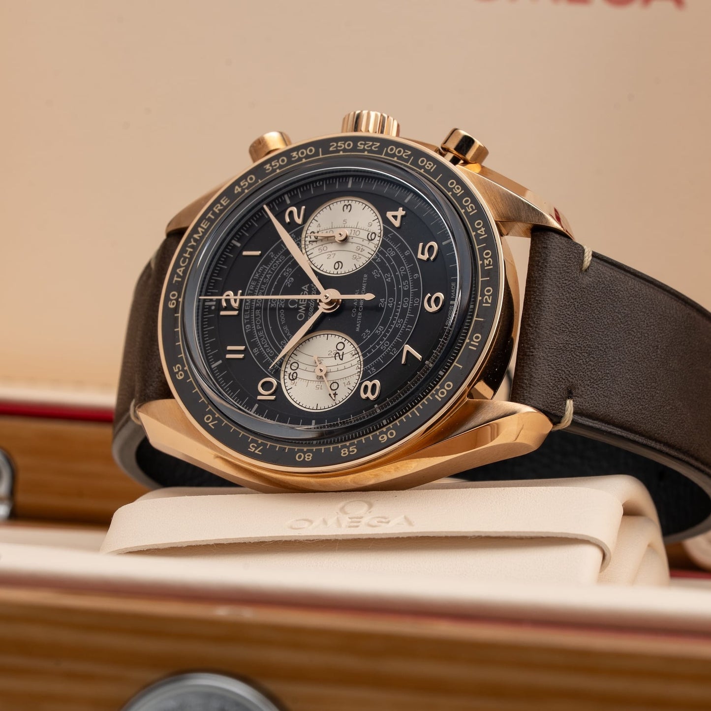 Omega Speedmaster Chronoscope 43mm Bronze Gold on Strap 329.92.43.51.10.001