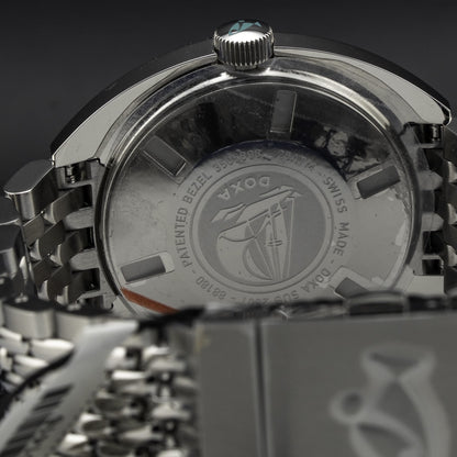 DOXA 855.10.241.10 SUB 250T GMT Aquamarine On Stainless Steel Bracelet