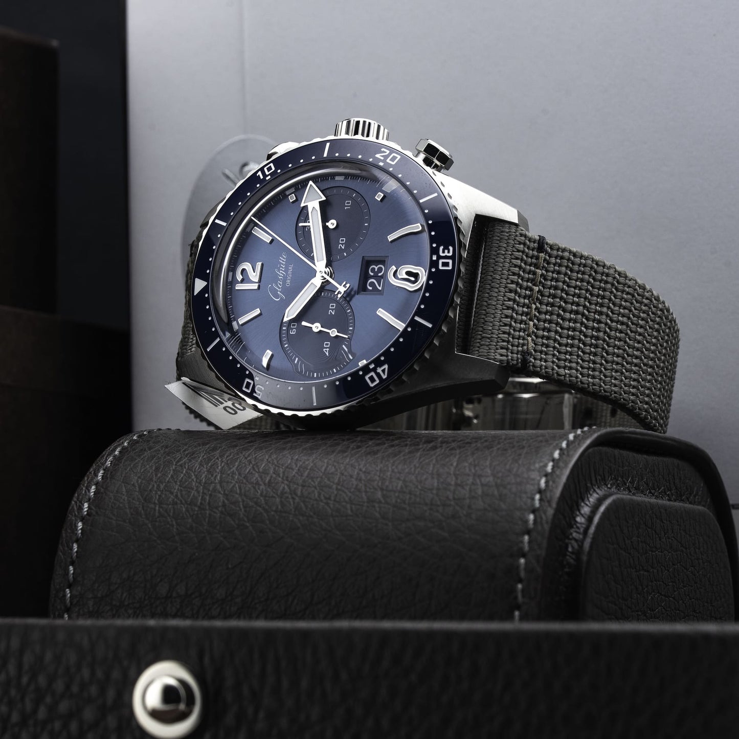 Glash\u00fctte Original SeaQ Chronograph Blue Dial on Grey Strap 1-37-23-02-81-34