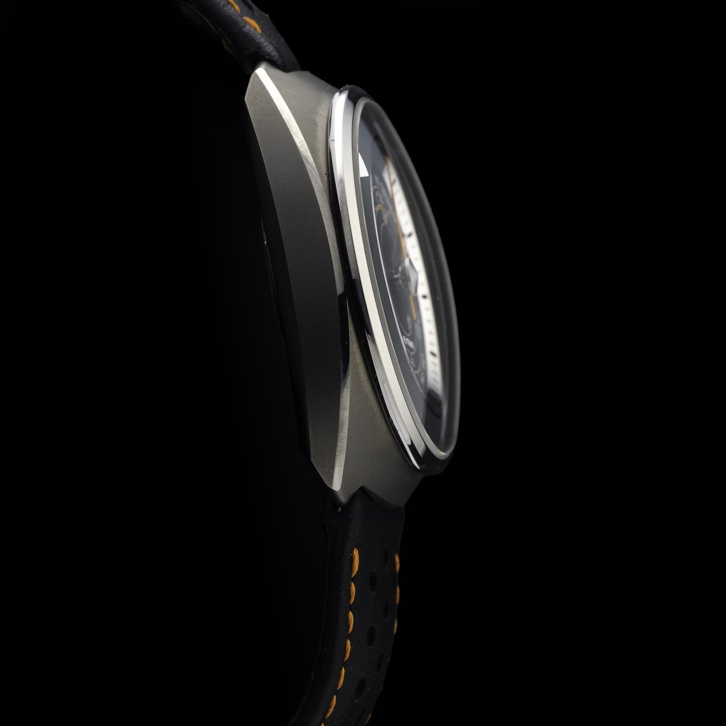 Singer Reimagined Flytrack Tachymeter SR101