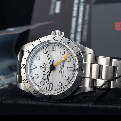 TUDOR Black Bay Pro M79470-0004
