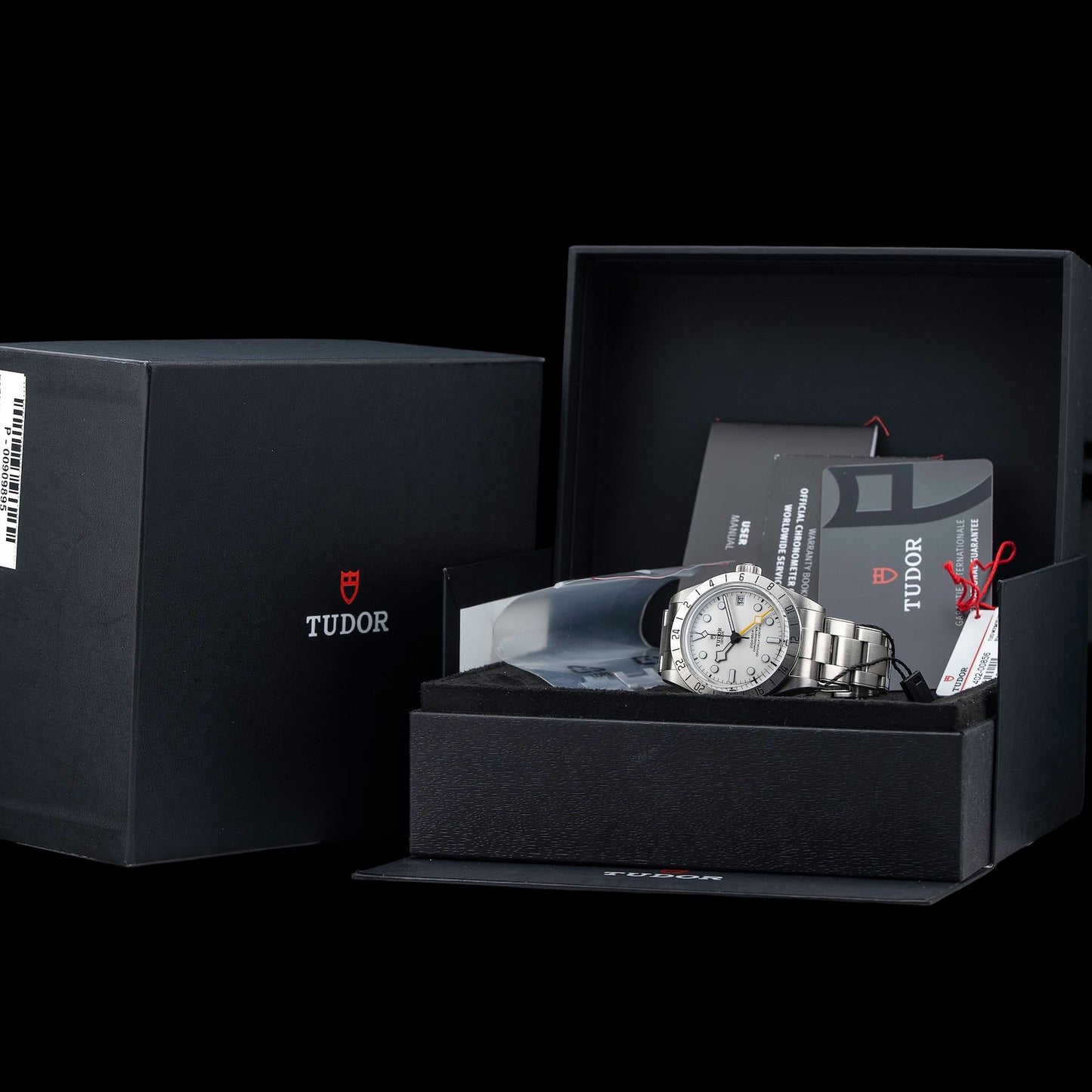 TUDOR Black Bay Pro M79470-0004