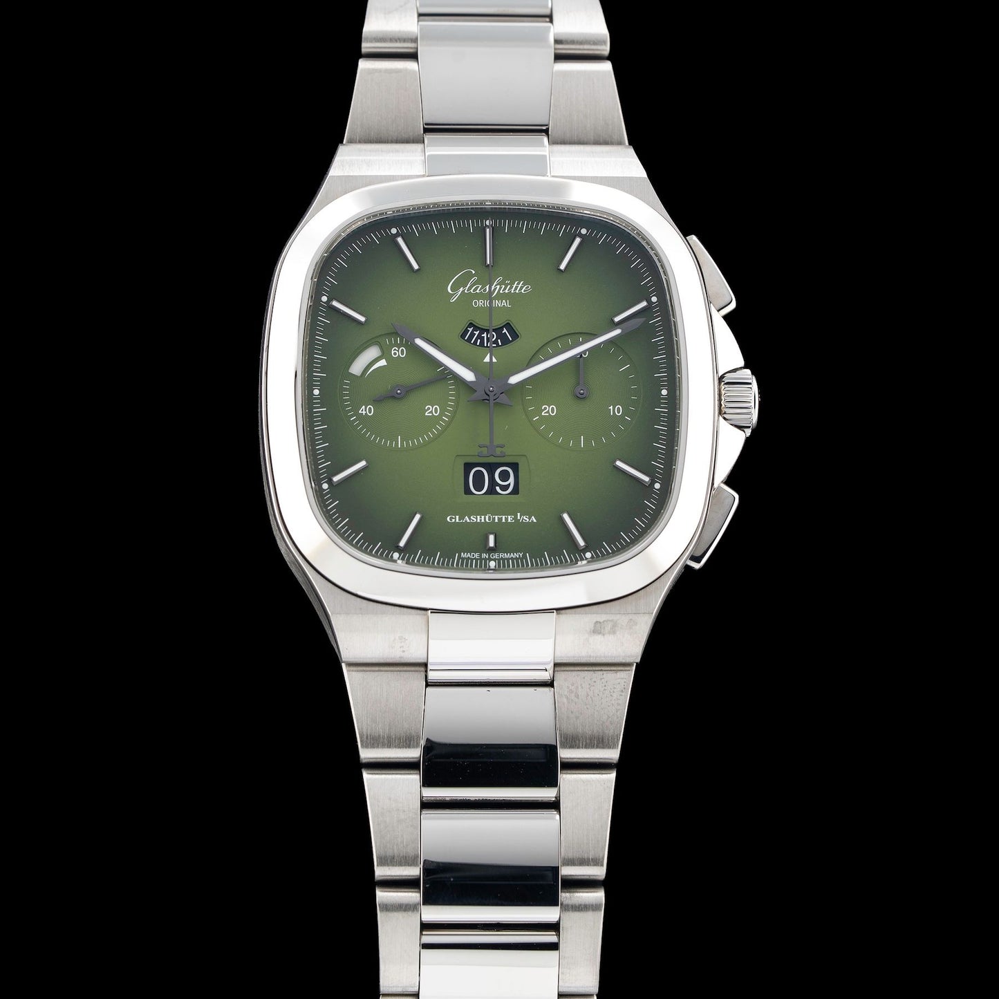 Glashütte Original Seventies Chronograph Panorama Date Fab Green 1-37-02-09-02-70