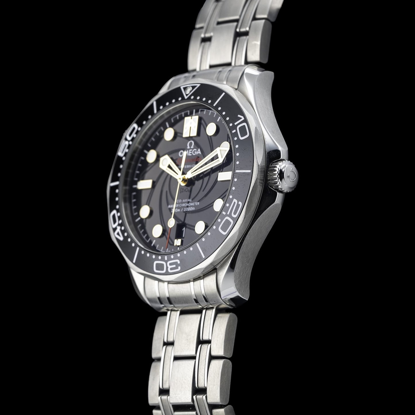 Omega James Bond Seamaster Diver 300M 210.22.42.20.01.004