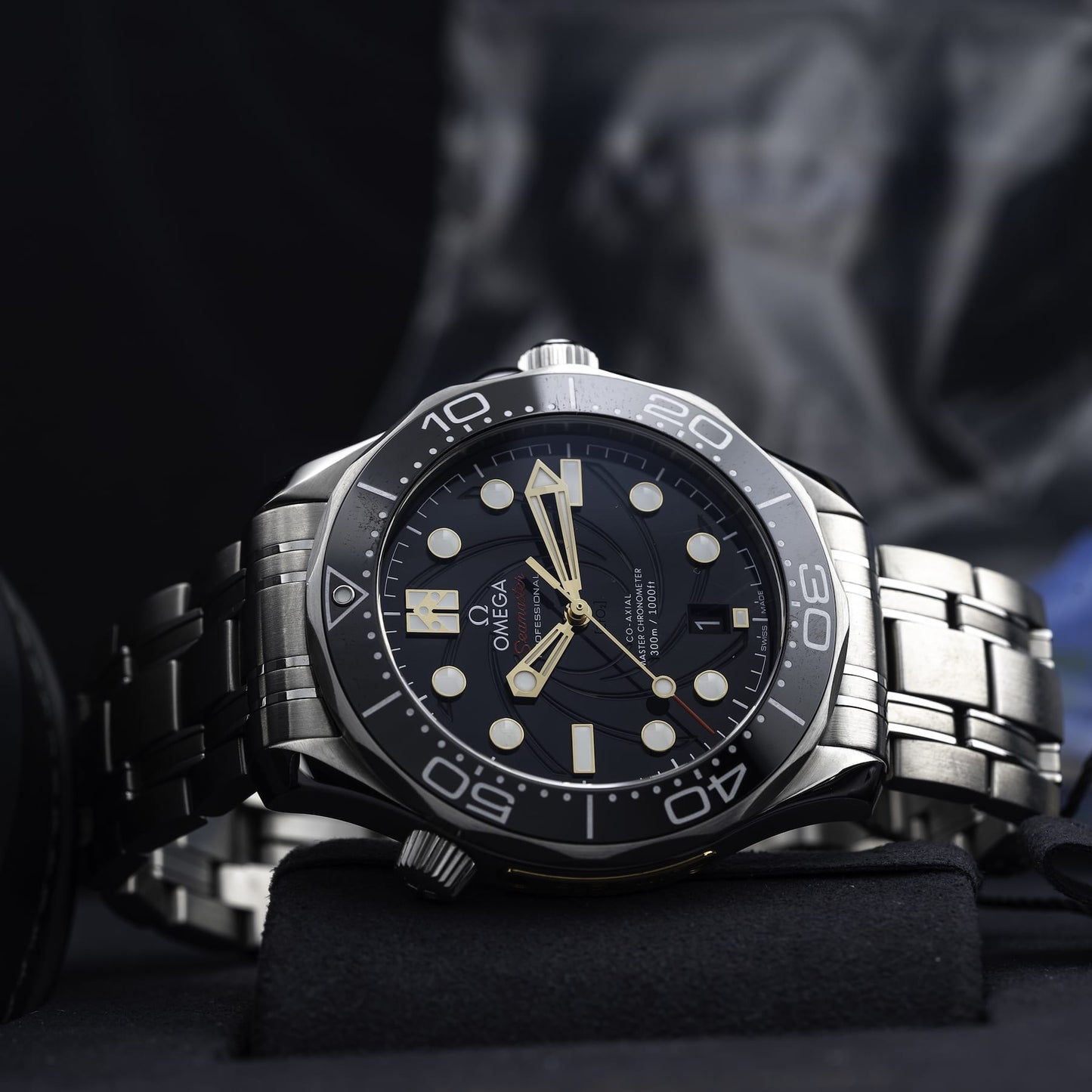 Omega James Bond Seamaster Diver 300M 210.22.42.20.01.004