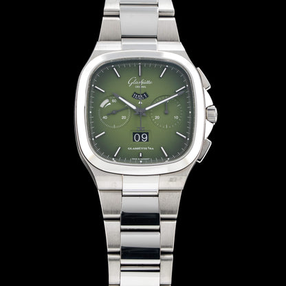 Glash\u00fctte Original Seventies Chronograph Panorama Date Fab Green 1-37-02-09-02-70