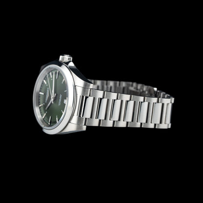 Longines Conquest Sunray Green Dial on Bracelet L3.720.4.02.6