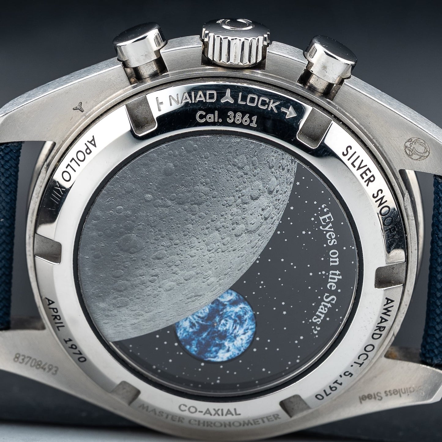 Omega Speedmaster Silver Snoopy Award 310.32.42.50.02.001