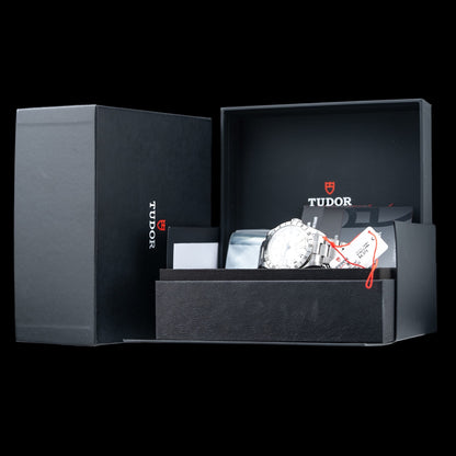 TUDOR Tudor Black Bay Pro M79470-0004