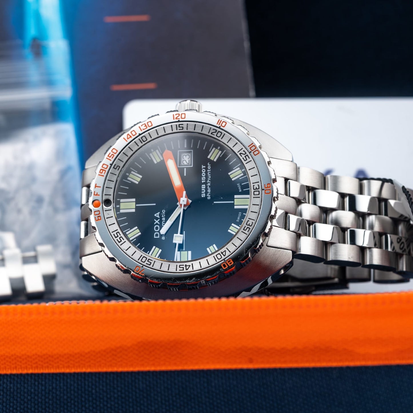Doxa 883.10.101.10 1500T Sharkhunter on Bracelet