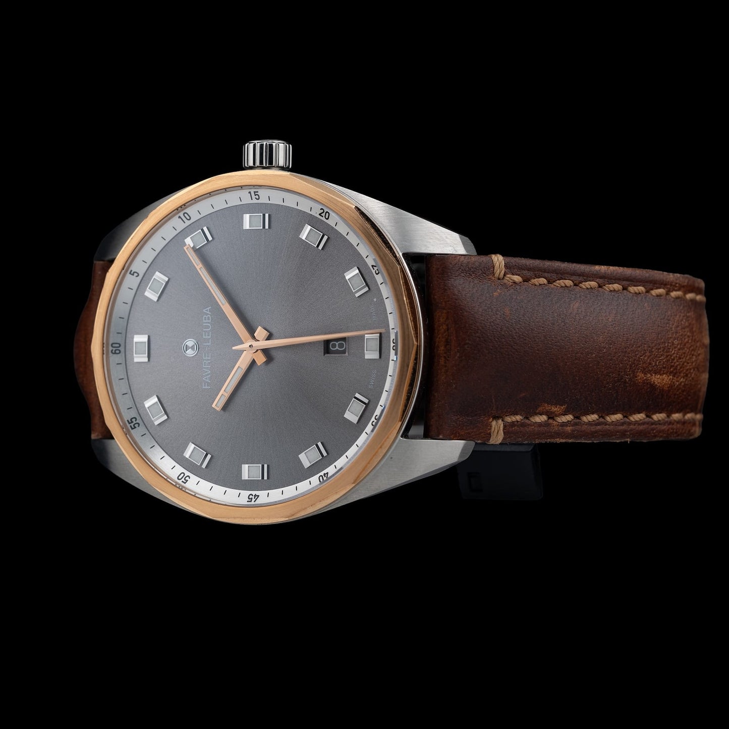 Favre-Leuba Favre Leuba 00.010201.05.31.44 Chief Sky Chief Date