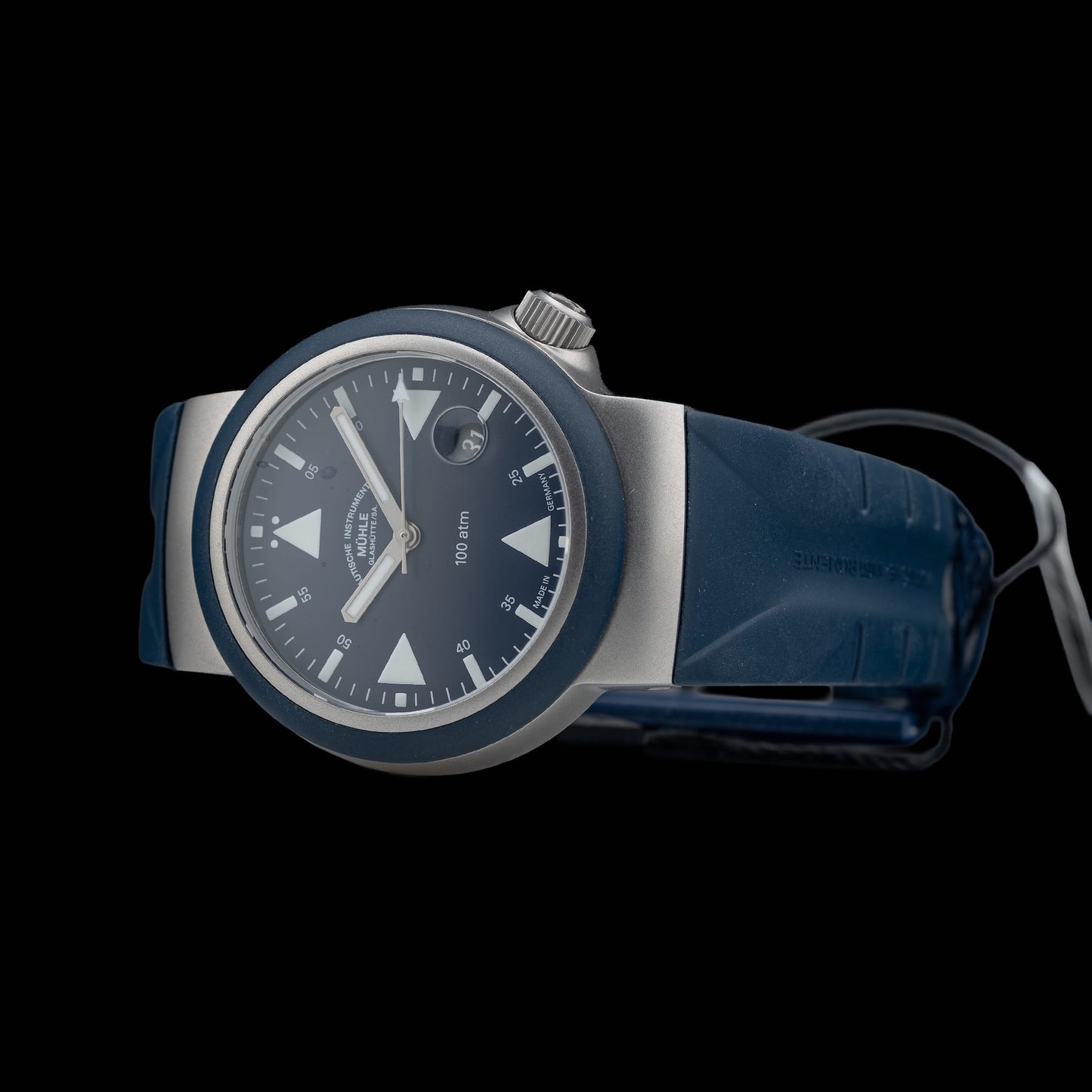 M\u00fchle Glash\u00fctte S.A.R Rescue Timer Nautical Blue on Strap M1-41-02-KB-II