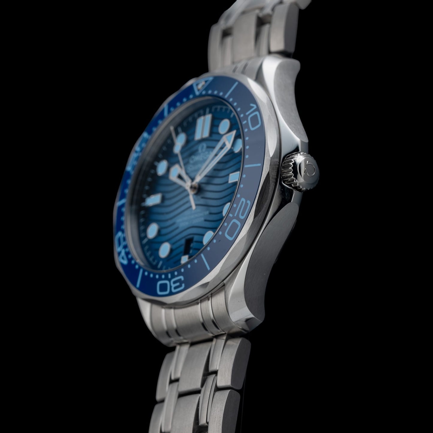 Omega 210.30.42.20.03.003 Seamaster Diver 300M Summer Blue on Bracelet