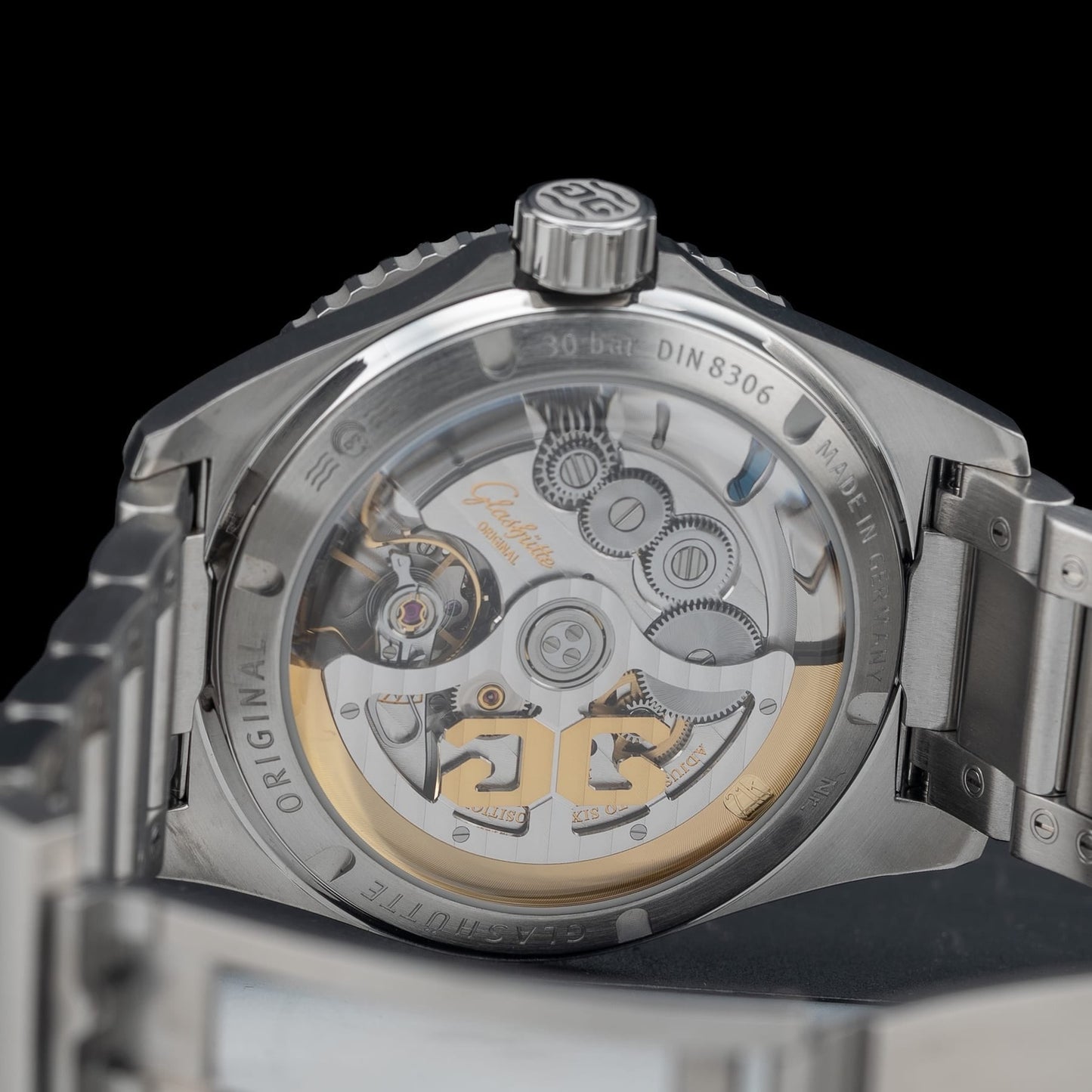 Glashütte Original SeaQ Panorama Date 1-36-13-02-81-70