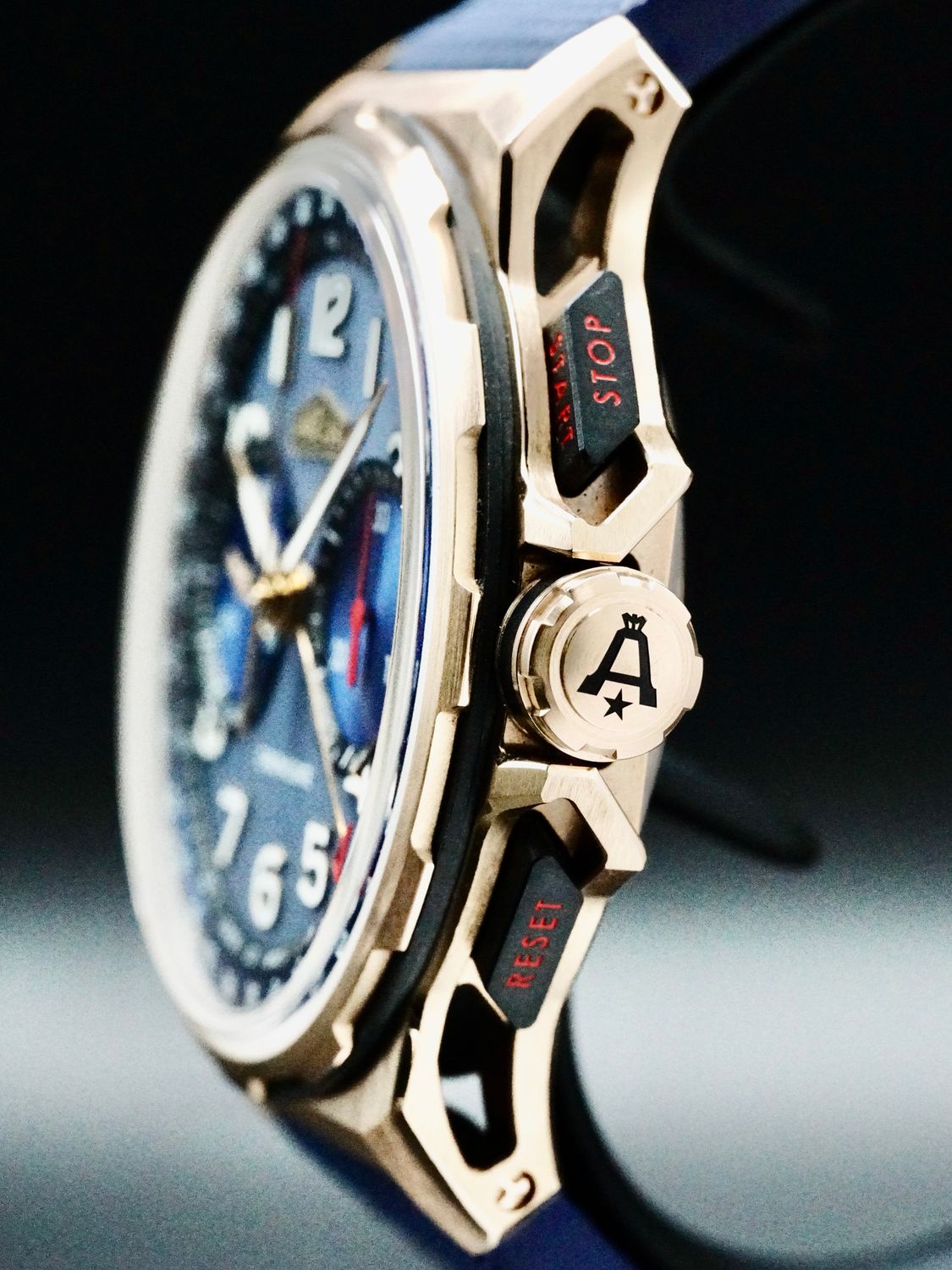 Angelus 0CDZE.U02A.K009H Chronodate Gold Blue