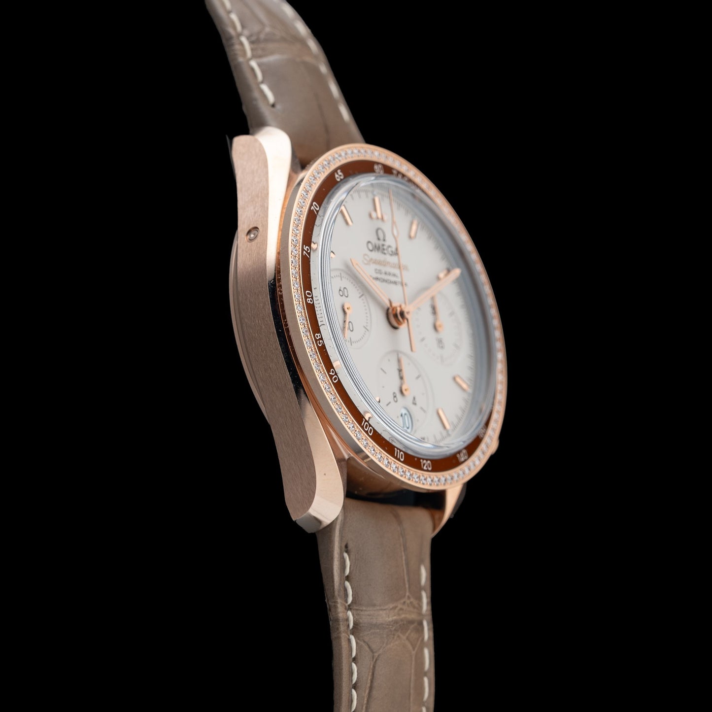 Omega 324.68.38.50.02.003 Speedmaster 38 Sedna Gold