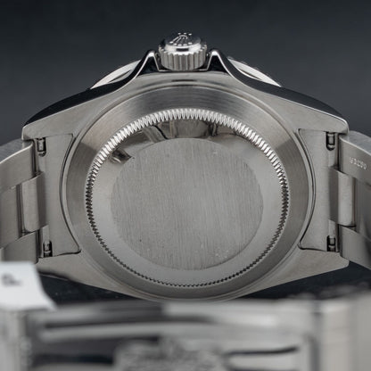 Rolex Submariner R16610A30B9325