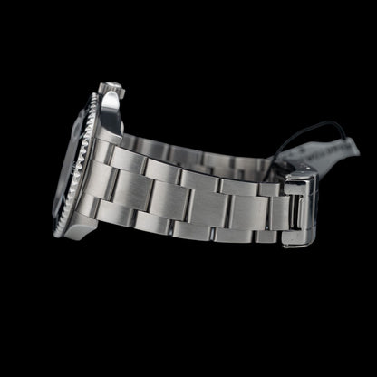 Rolex Submariner R16610A30B9325