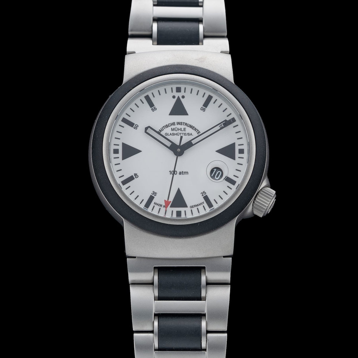 Mühle Glashütte S.A.R Rescue-Timer Lumen on Bracelet M1-41-08-MB