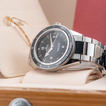 Omega Seamaster 300 Master Chronometer 233.30.41.21.01.001
