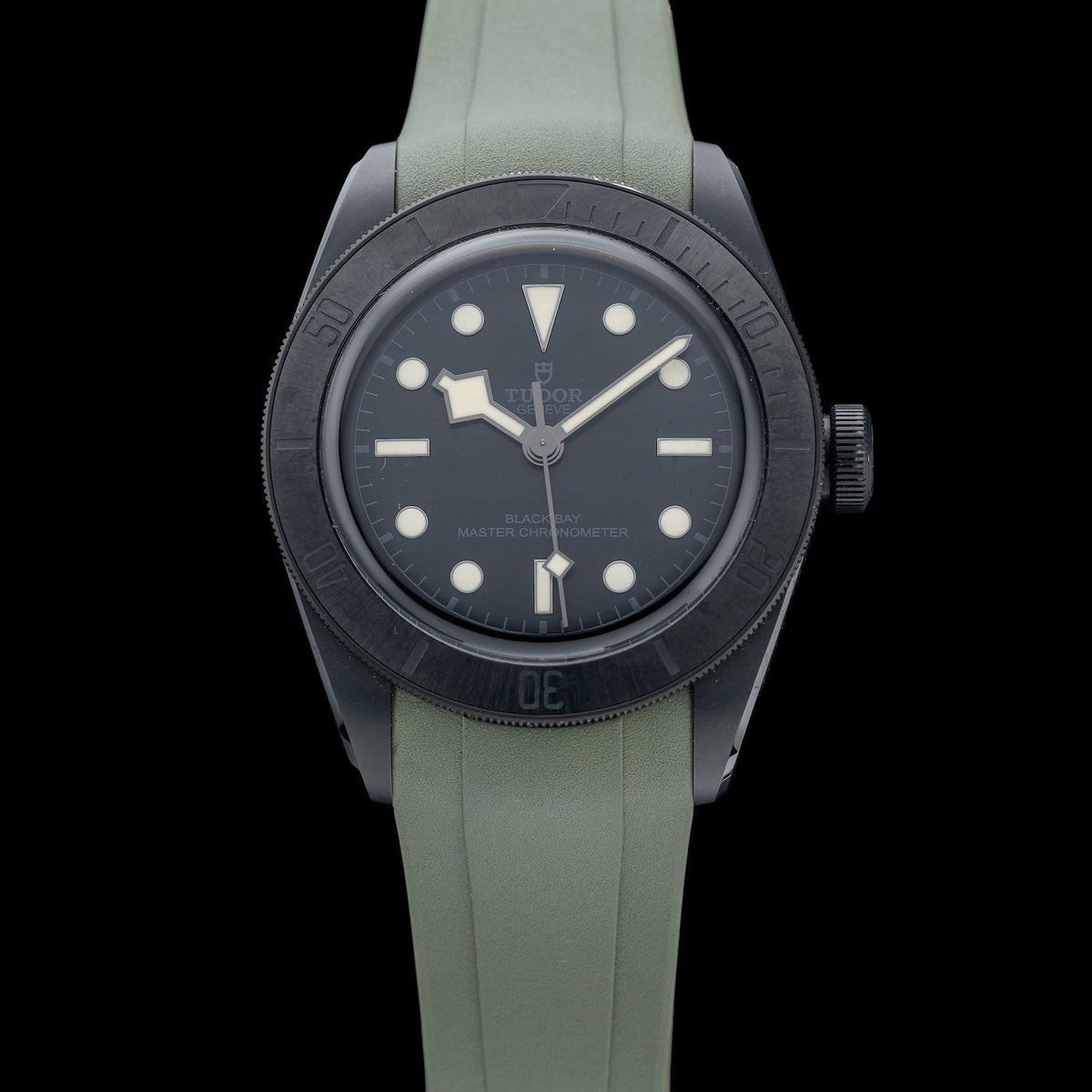 TUDOR Black Bay Ceramic M79210CNU-0001