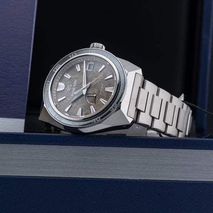 Grand Seiko SBGA403