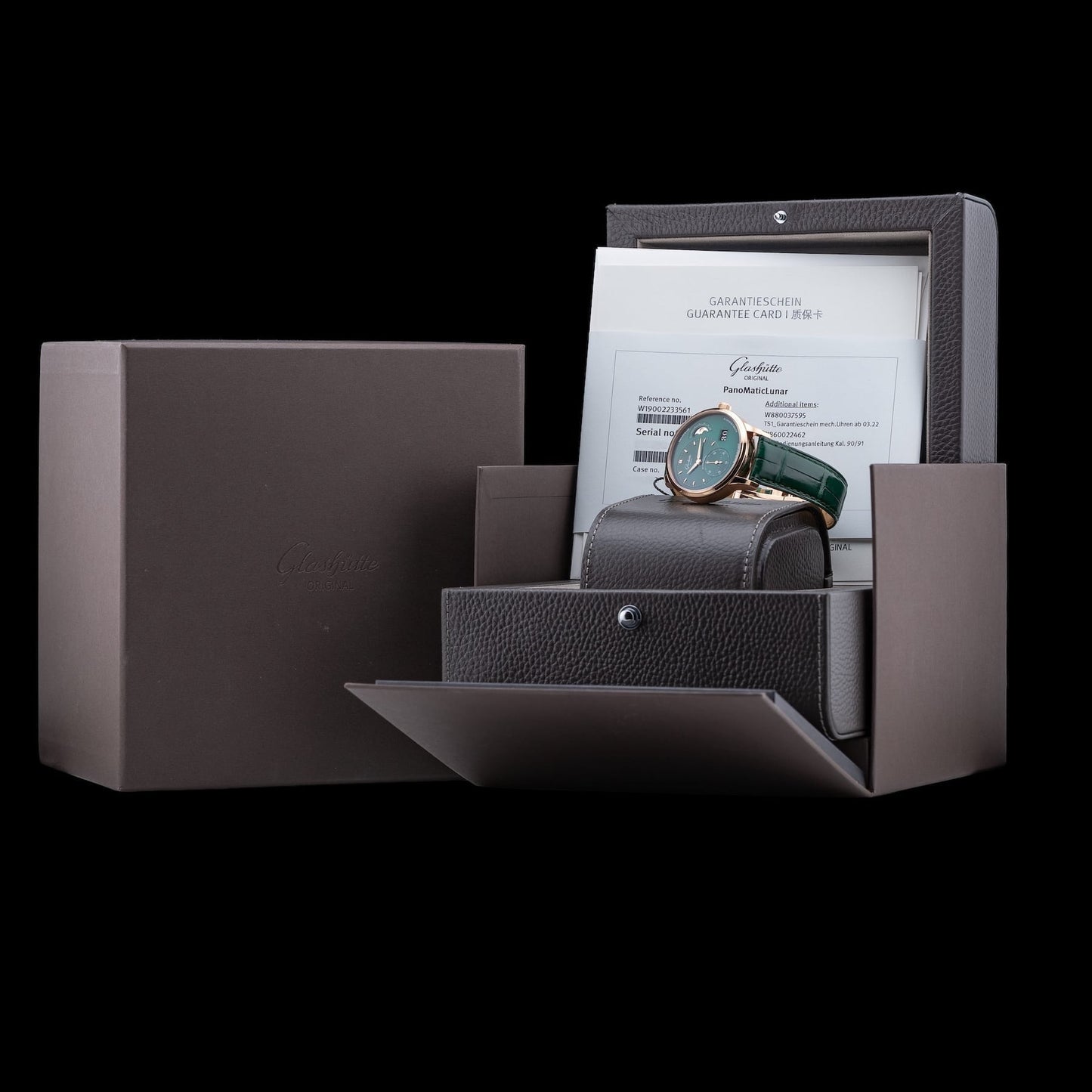 Glash\u00fctte Original Panomaticlunar Lush Forest Green Dial 1-90-02-23-35-61