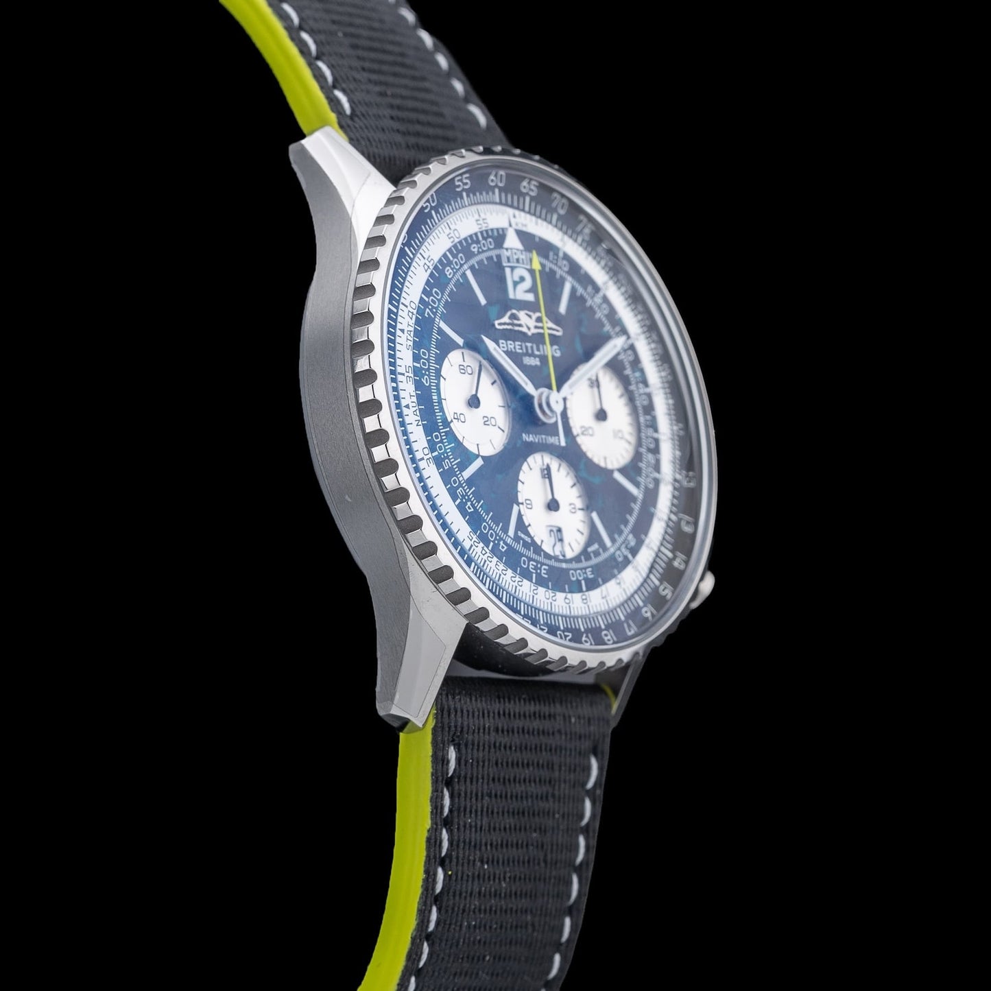 Breitling Navitimer B01 Chronograph 43 Aston Martin Aramco Formula One Team