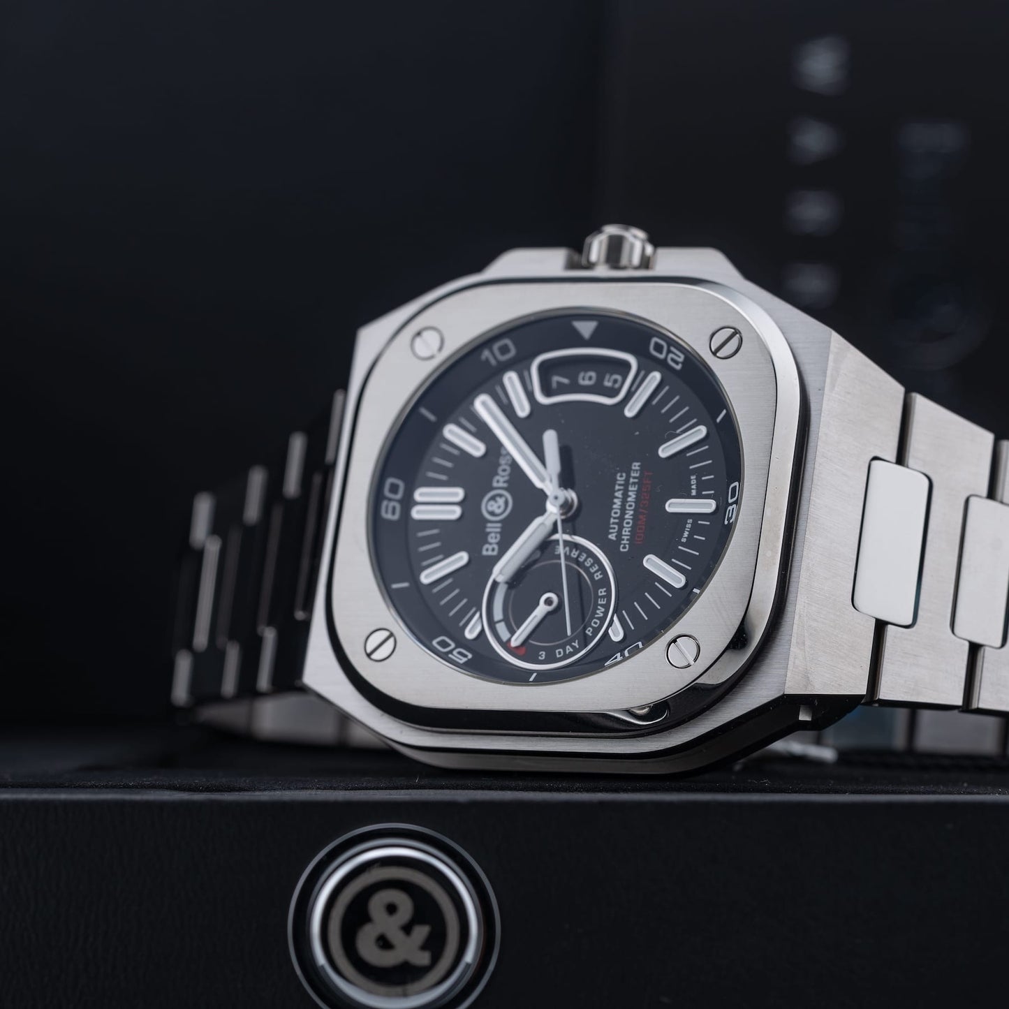Bell & Ross BR-X5 Black on Bracelet BRX5R-BL-ST\/SST