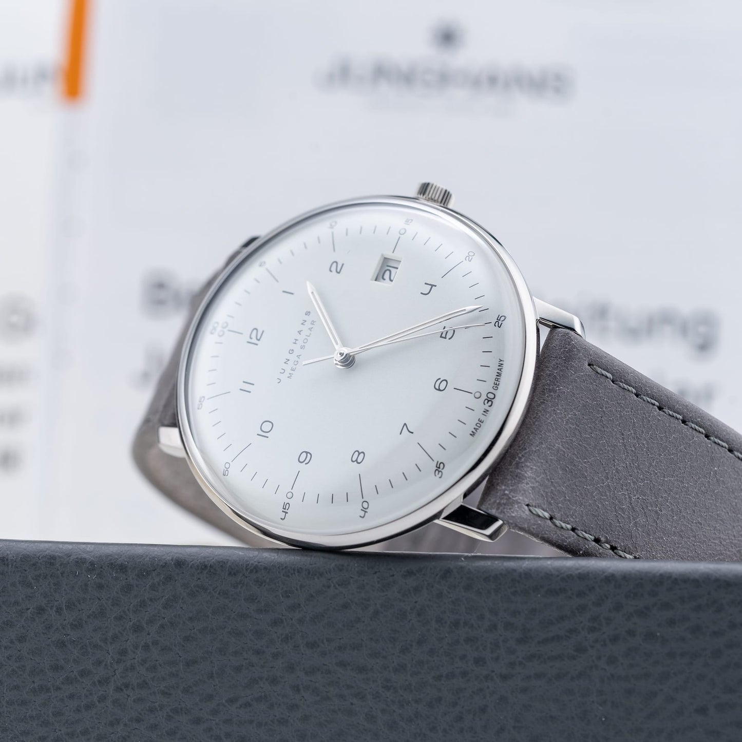 Junghans Max Bill Mega Solar 059\/2021.02