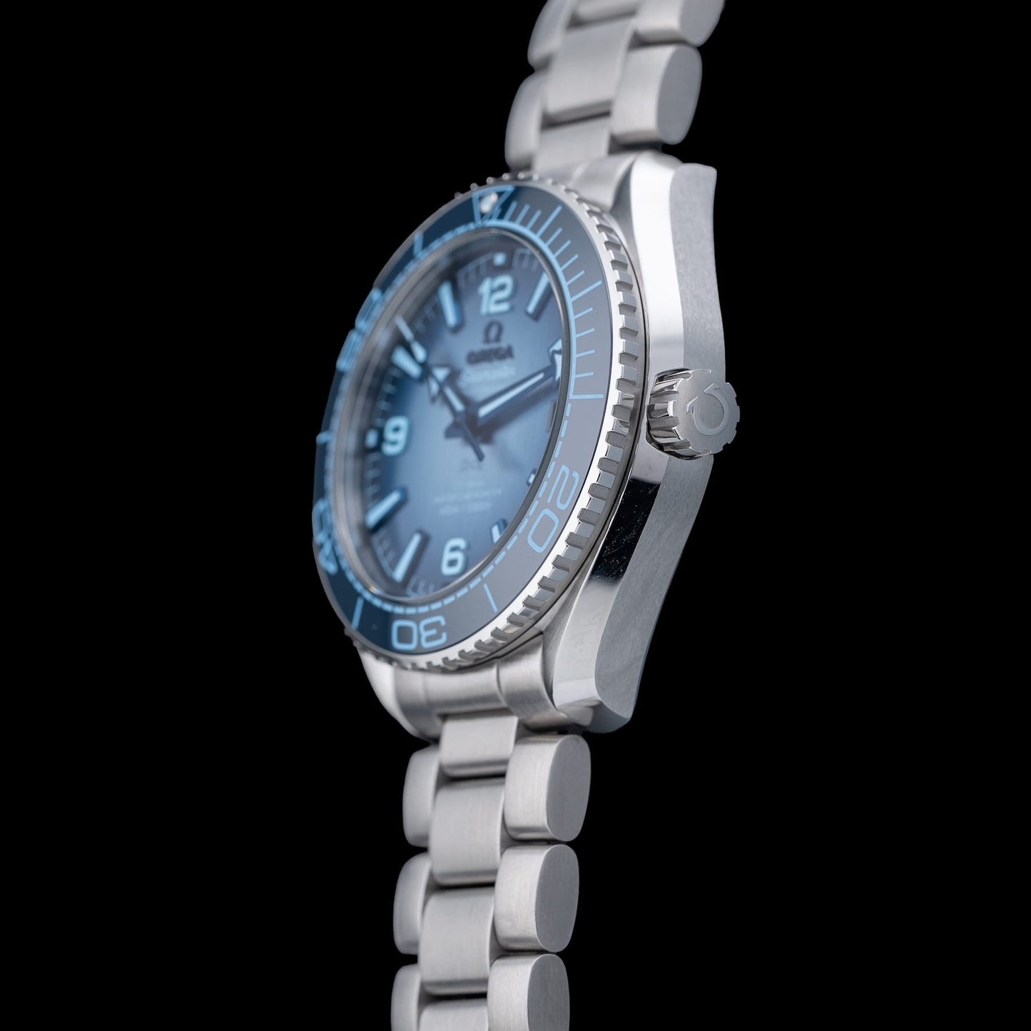Omega 215.30.40.20.03.002 Seamaster Planet Ocean 600M Summer Blue