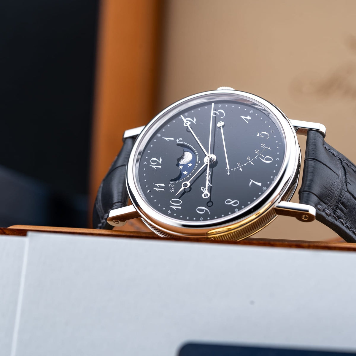 Breguet Classique Phase de Lune 7787PT\/2N\/9VU