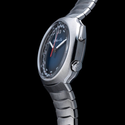 H. Moser & Cie. 6902-1201 Streamliner Flyback Chronograph Blue