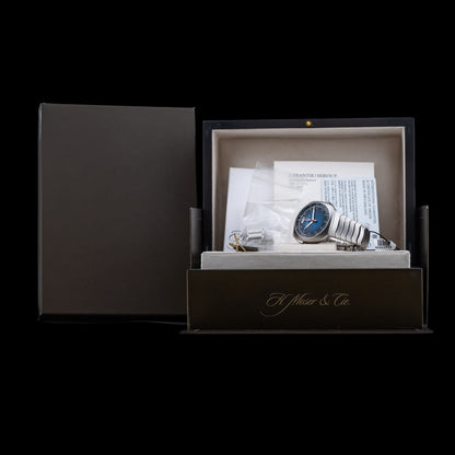 H. Moser & Cie. 6902-1201 Streamliner Flyback Chronograph Blue